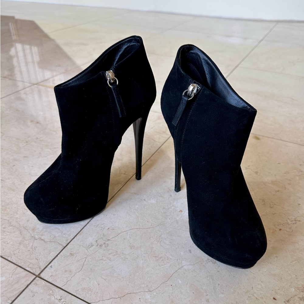 Giuseppe Zanotti Black Ankle Boots